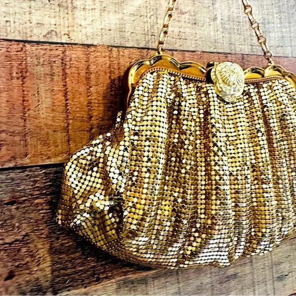 Whiting & Davis Co Vintage Golden Mesh Bag With Rhinestone/Jeweled Clasp - Picture 3 of 13